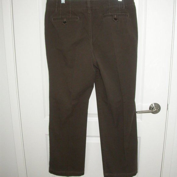 Brown Pants - Picture 2 of 7